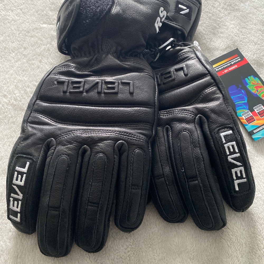 Level RS gloves size 8-M